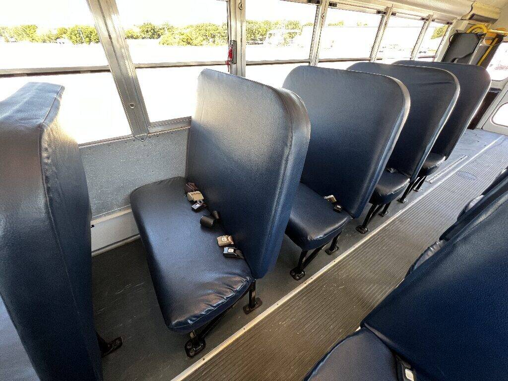 6568b371 11d3 45fc 8433 664967e18fe5 New School Bus For Sale Washington