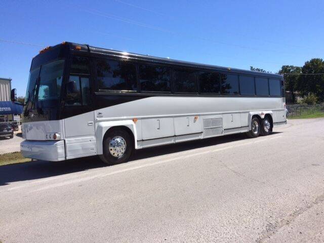 MCI D4500 2004 P056289 16154922435621 coach bus for sale Delaware