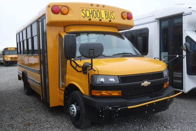 01 5 mini bus