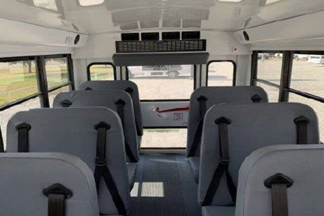 CHEVY COLLINS 2023 A030823 1678894967111 mini bus