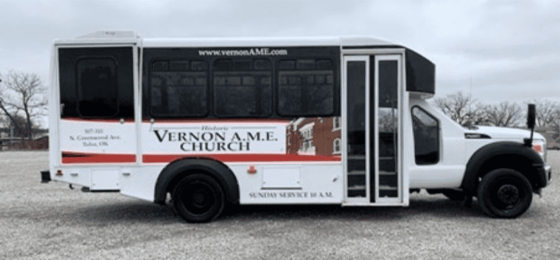 blog-mockup-_0001_NationalBus-76704-buy-bus-church-blogbanner1-2